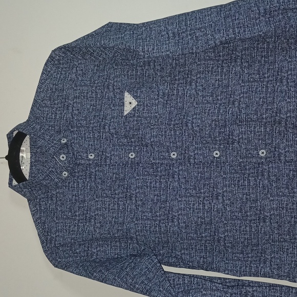 Maximum Zoom in The Mens button-down Longsleeve Shirt Size XL - Picture 2 of 6